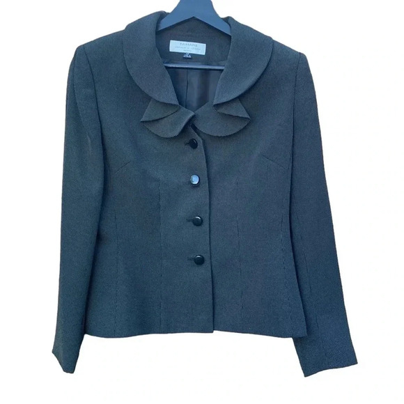 Tahari Arthur S. Levine size 10P Black blazer/jacket with ruffle - Picture 1 of 5